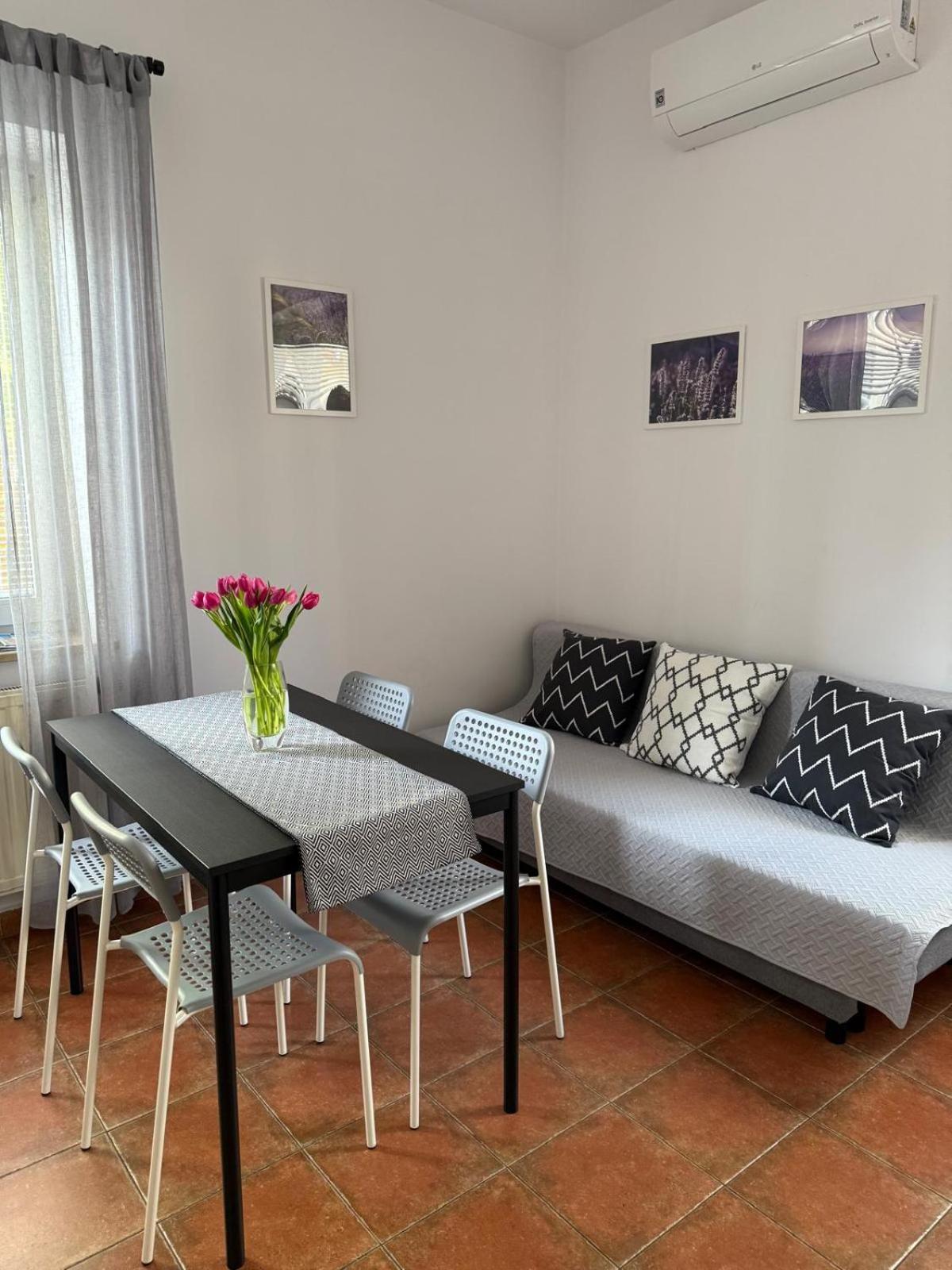 Apartamenty Lawenda Краков Экстерьер фото